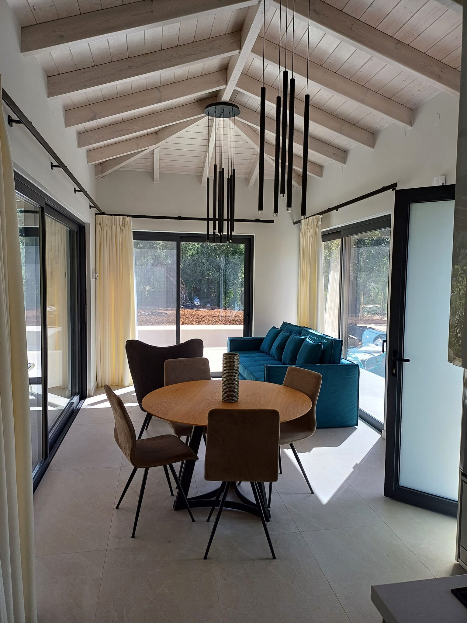 441548642 1626305738206618 1198630361467201861 n