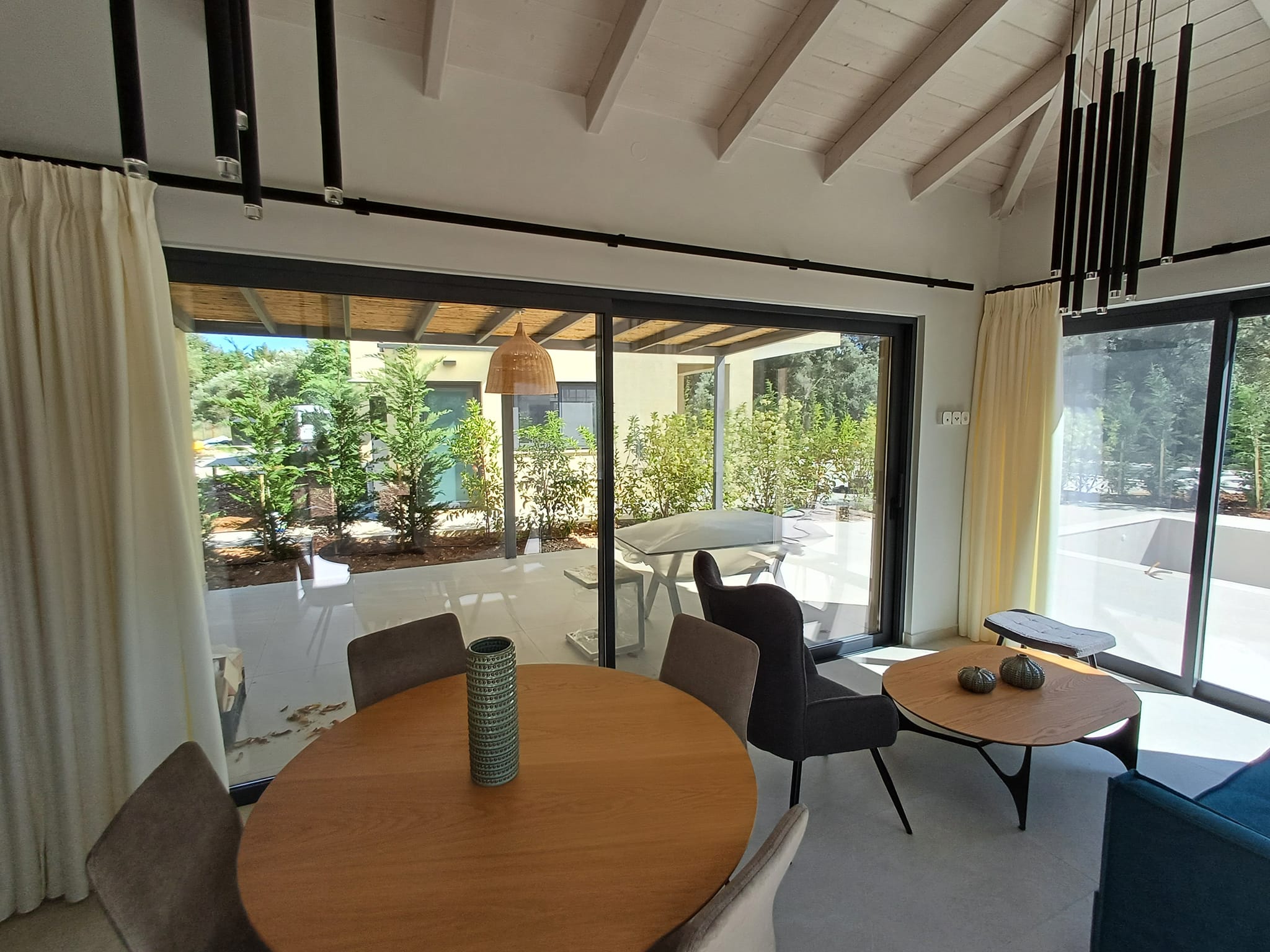 441923028 1626305671539958 3508127427831029952 n